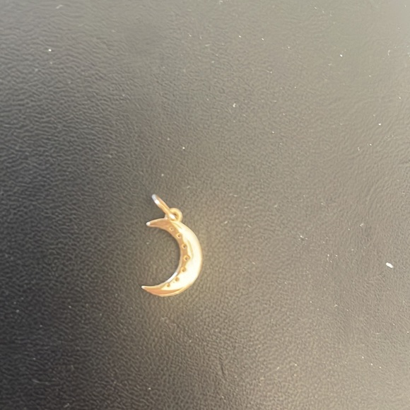 14K Gold Diamond Crescent Moon Charm - Picture 3 of 3